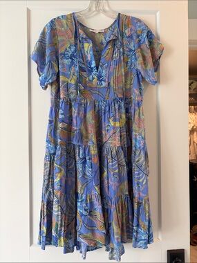 Olivaceous Blue Floral-Leaf Tiered Midi Dress. Women’s Small. Avara Lauralee